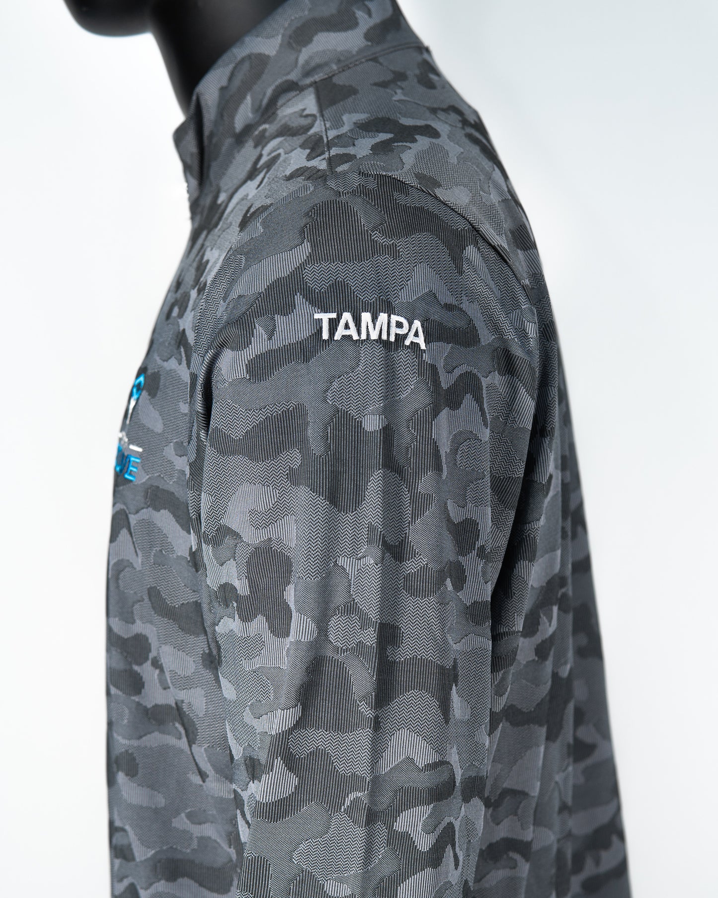 Antigua Mens 1/4 Zip Camo